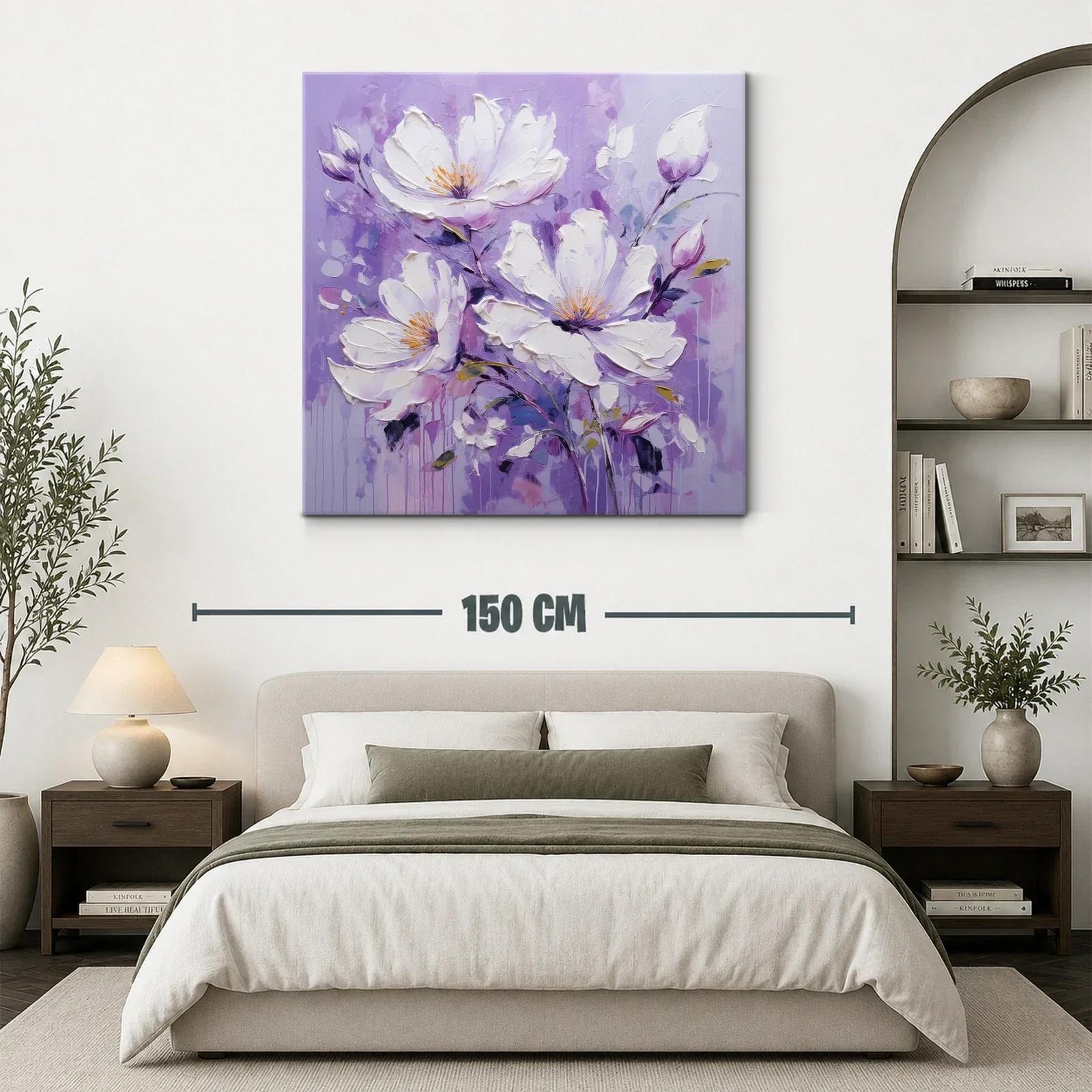 Flores blancas sobre fondo lila en composición vibrante — miniatura 3