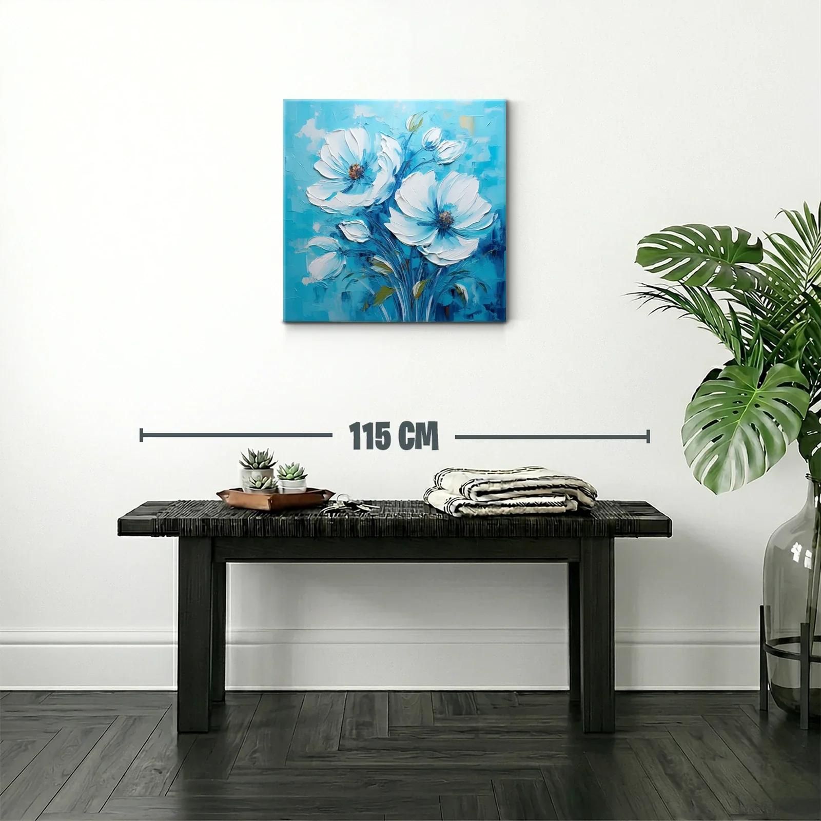 Flores blancas vibrantes sobre fondo azul intenso — miniatura 2