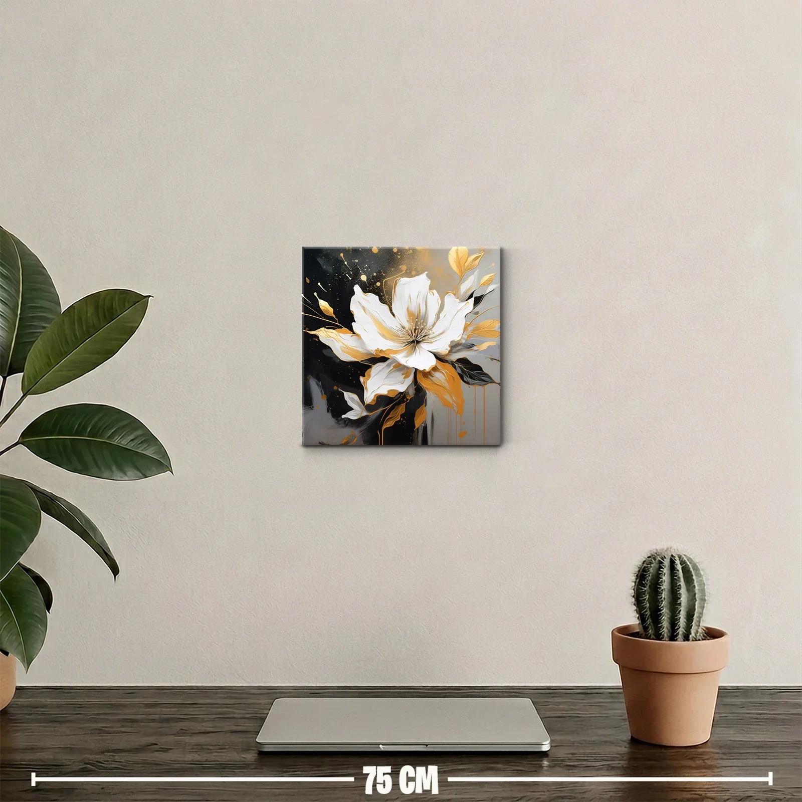 Flor blanca dorada con detalles artísticos abstractos — miniatura 2