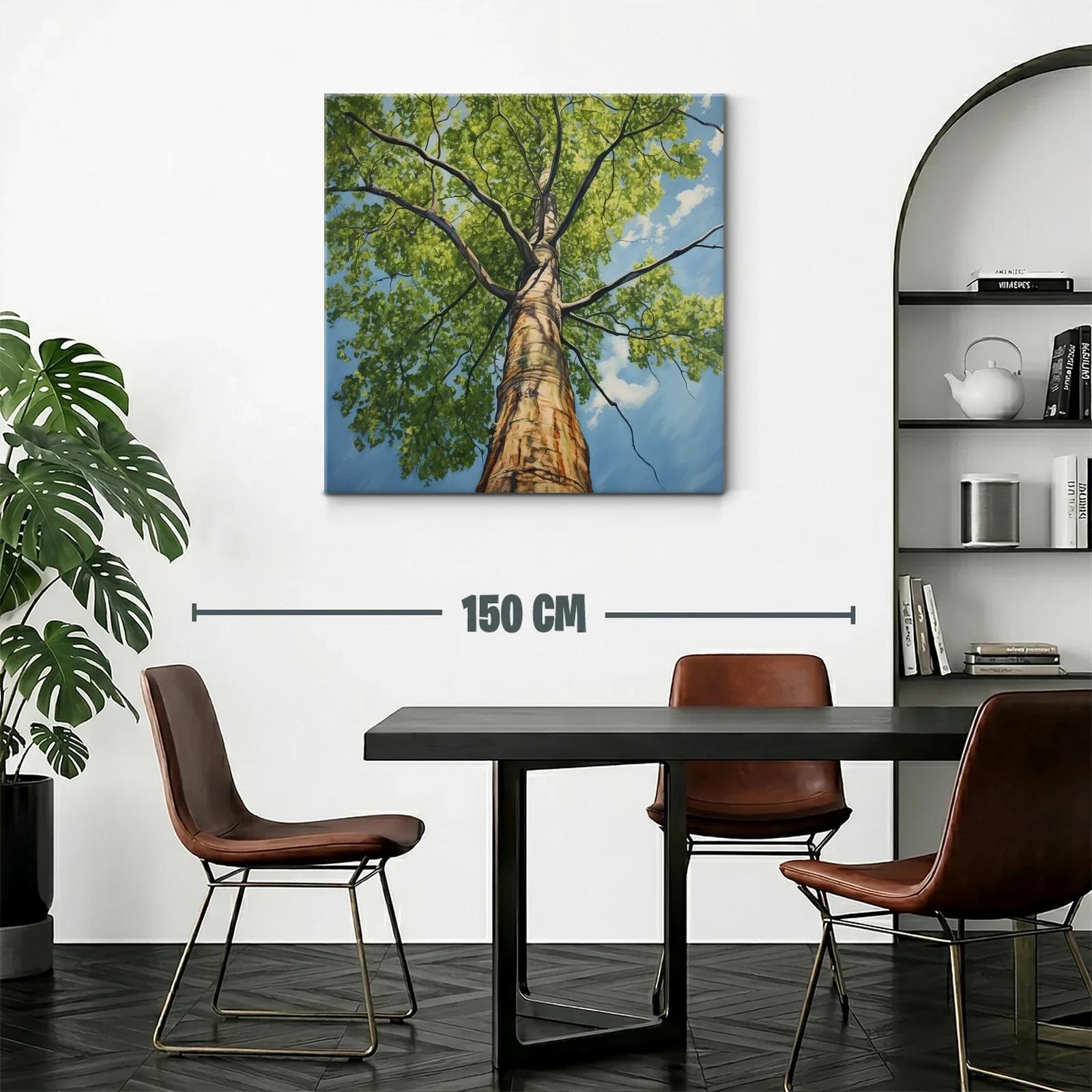 Imponente árbol con copa en cielo azul brillante — miniatura 2