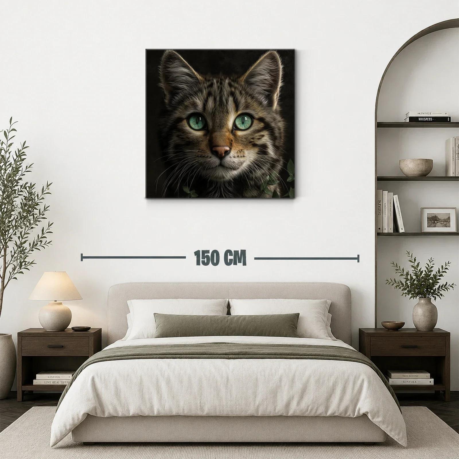 Retrato fascinante de un gato con ojos verdes intensos — miniatura 3