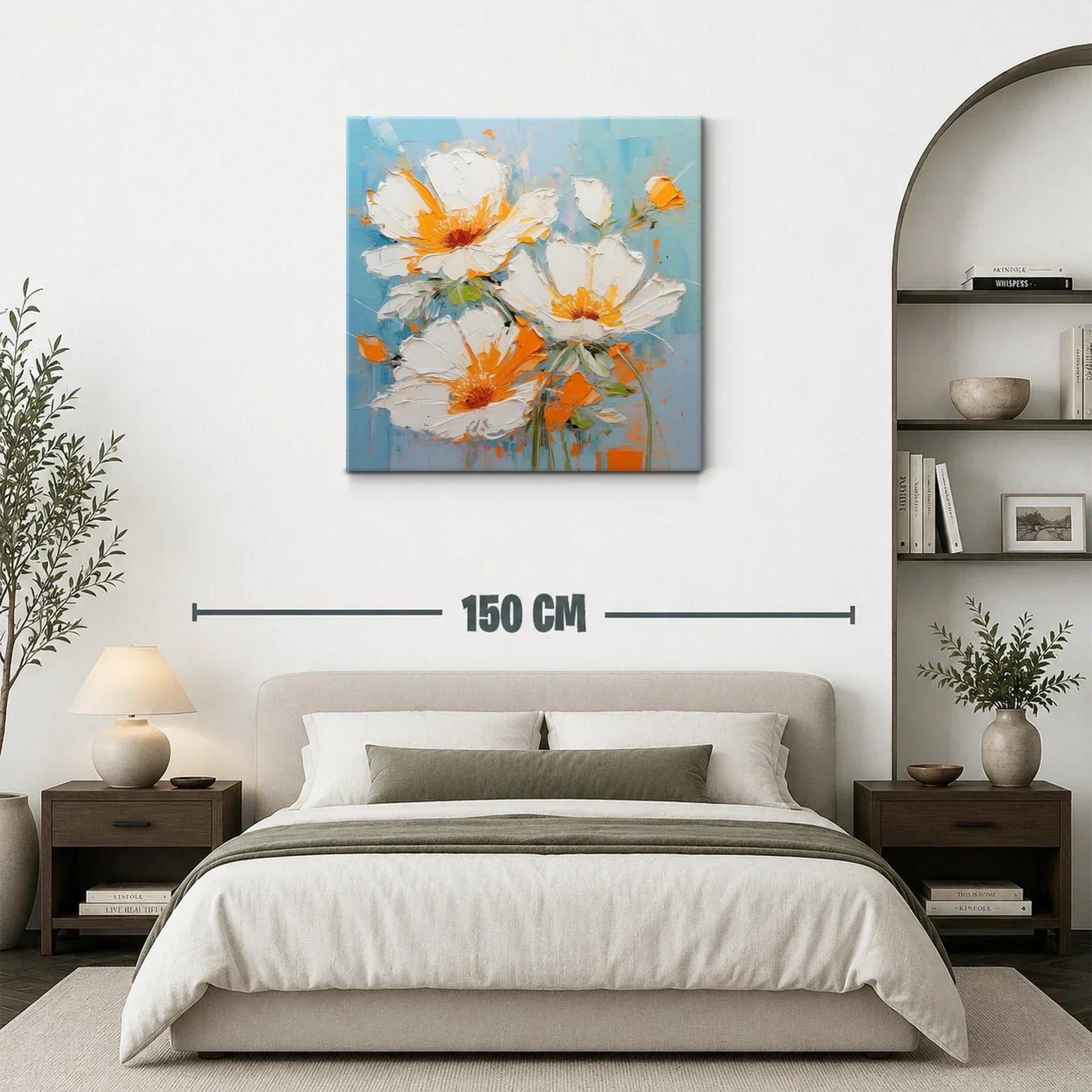 Cuadro con flores blancas y detalles naranjas sobre fondo azul — miniatura 3