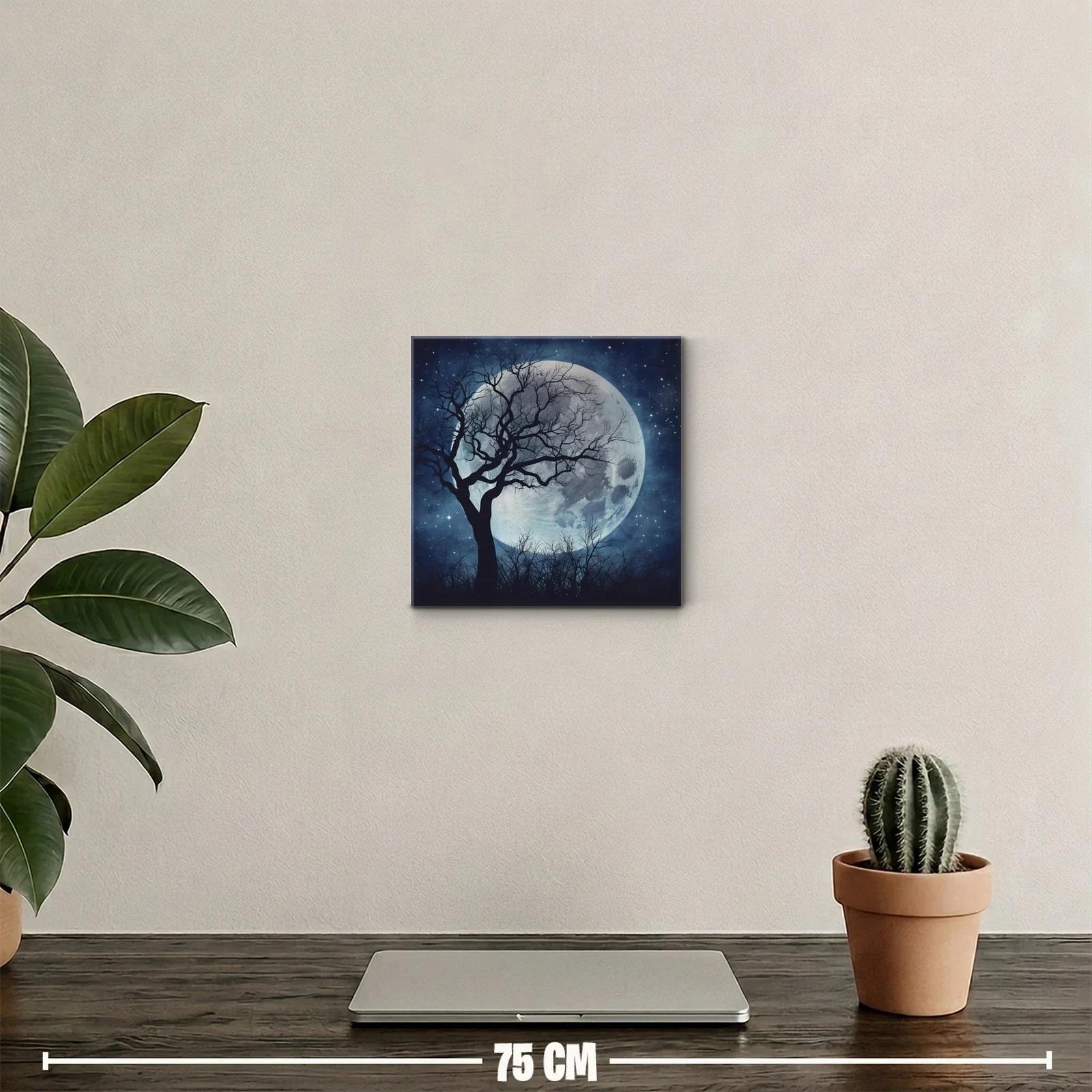 Luna llena iluminando árbol desnudo y cielo estrellado — miniatura 2