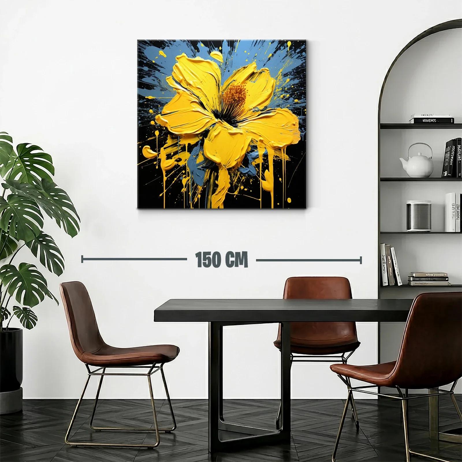 Flor explosiva en amarillo vibrante con toques azulados — miniatura 2