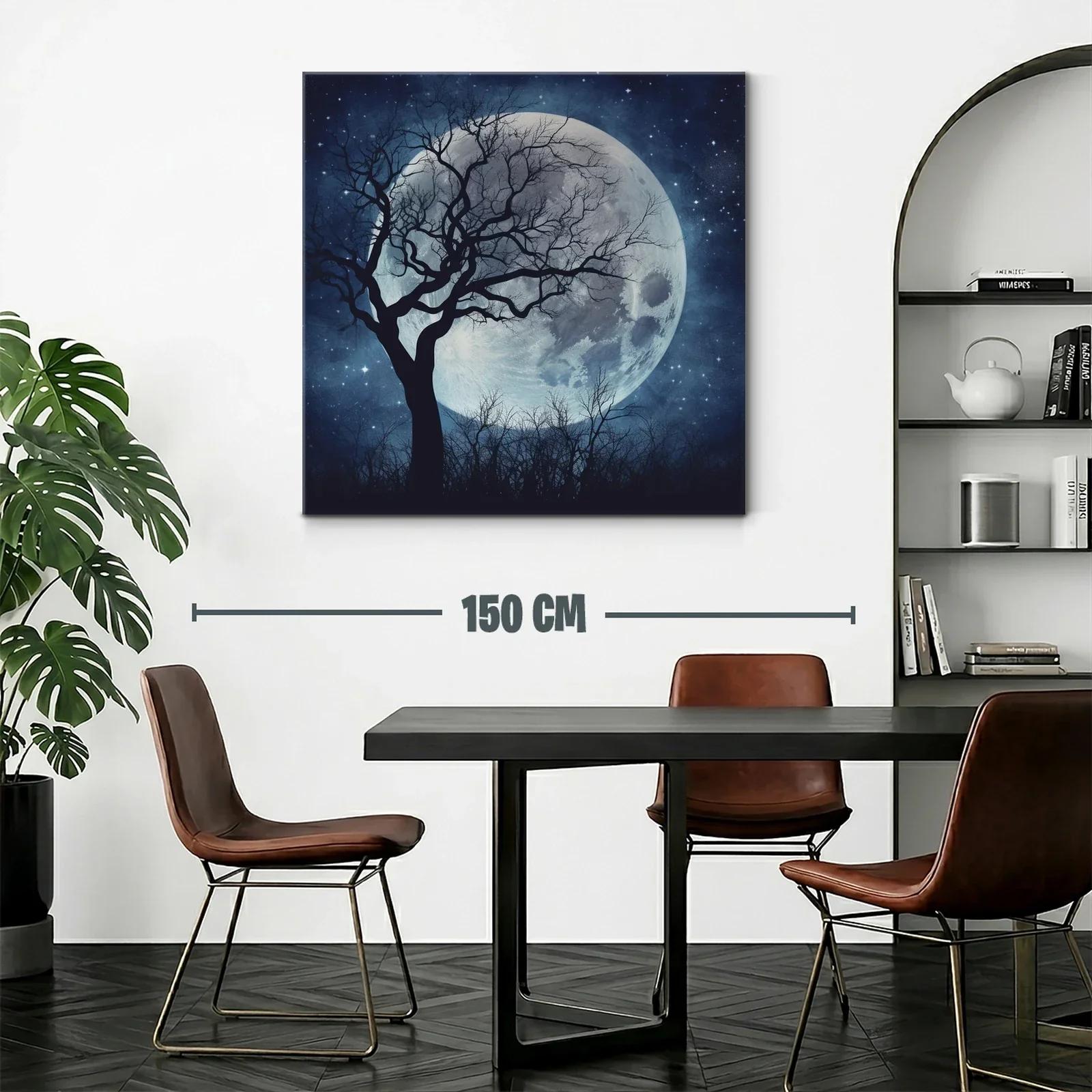 Luna llena iluminando árbol desnudo y cielo estrellado — miniatura 2