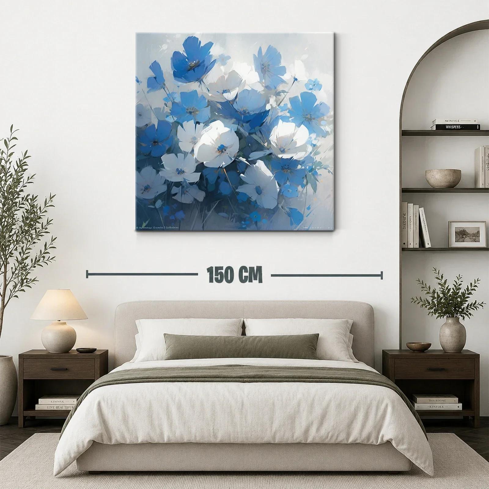 Bouquet elegante de flores azules y blancas con delicadeza natural — miniatura 3