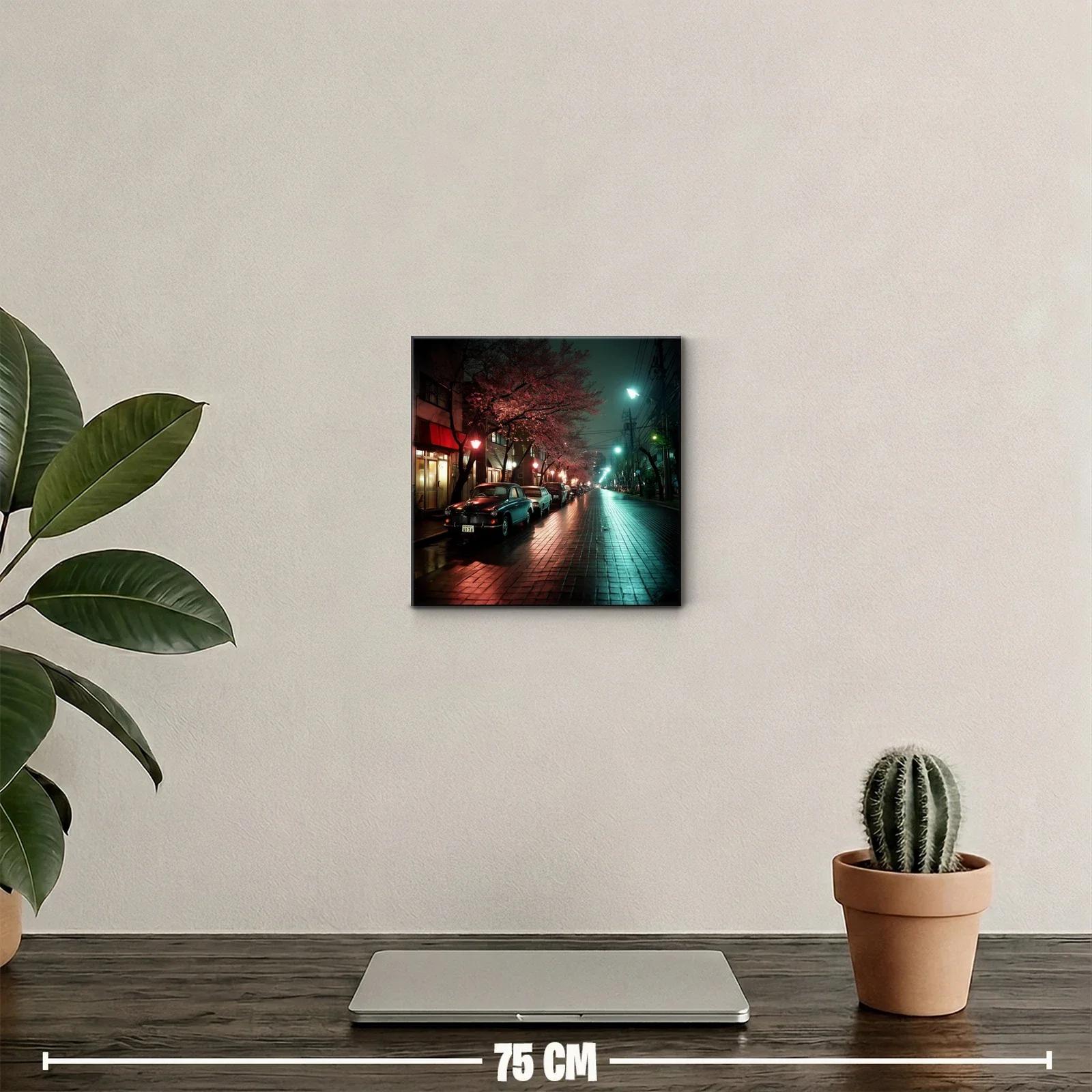 Calle nocturna con árboles rosados y coches clásicos — miniatura 2