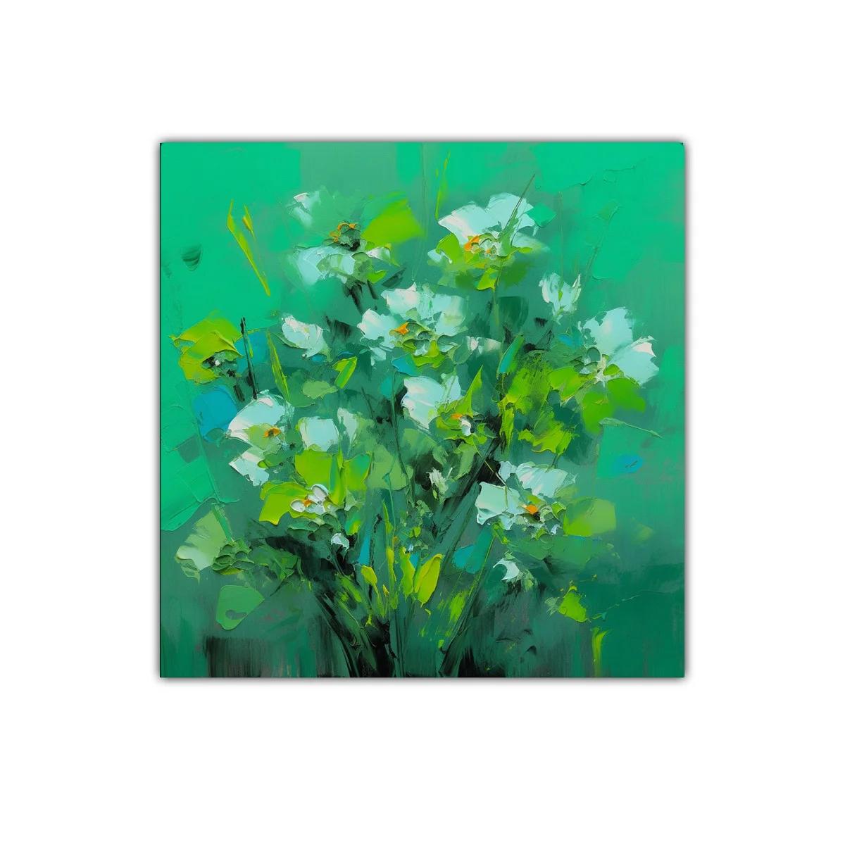 Composición floral en tonos verdes y blancos