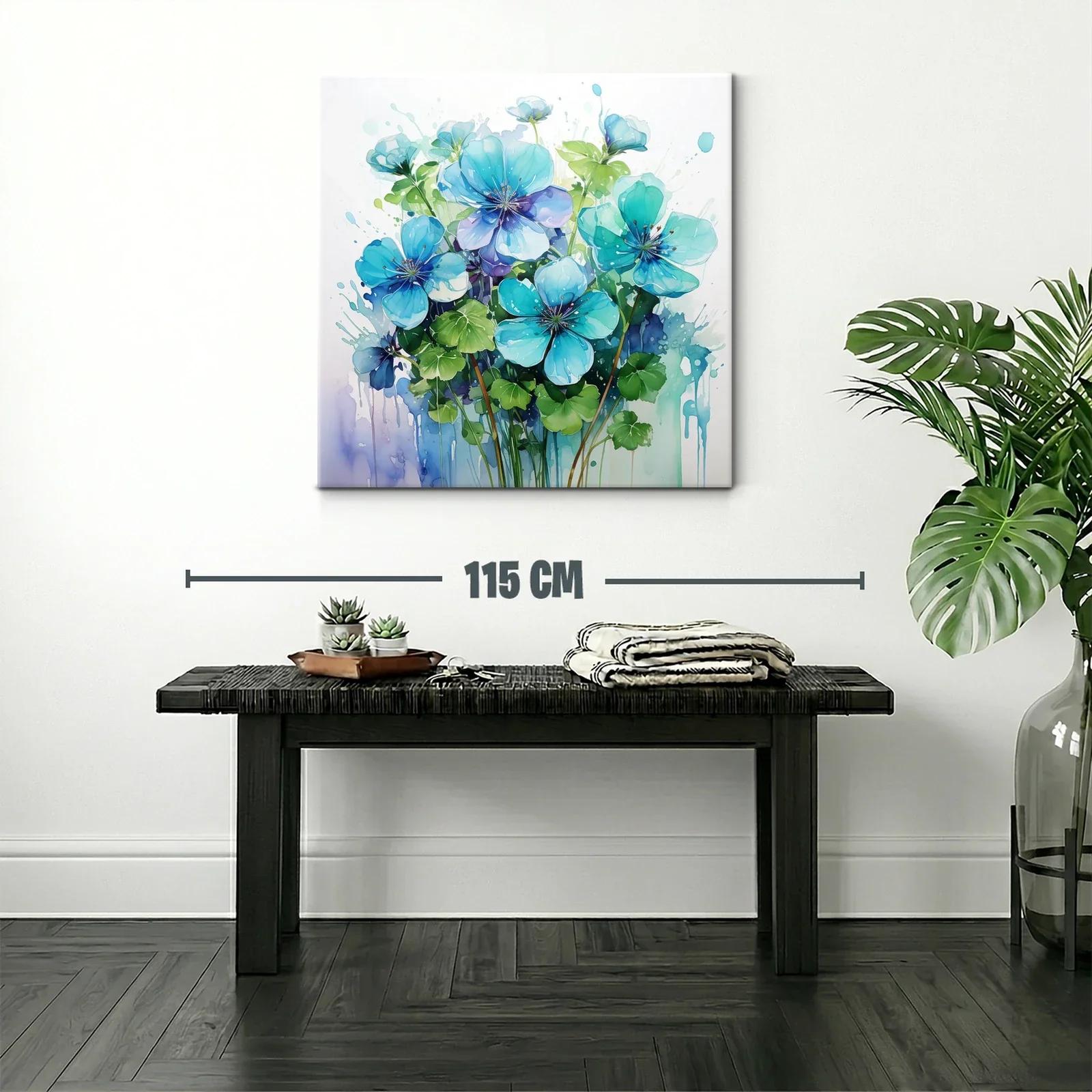 Flores azules vibrantes con hojas verdes frescas — miniatura 2