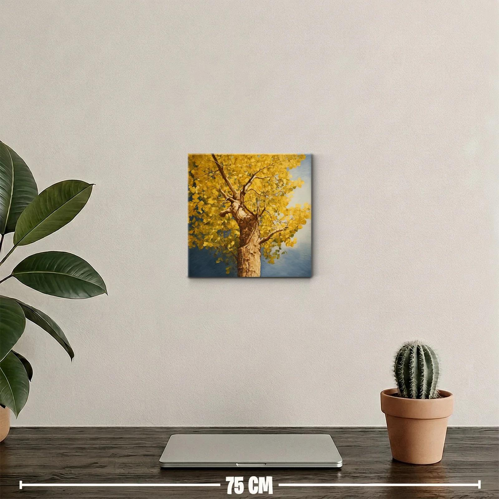 Árbol dorado bajo un cielo sereno — miniatura 2