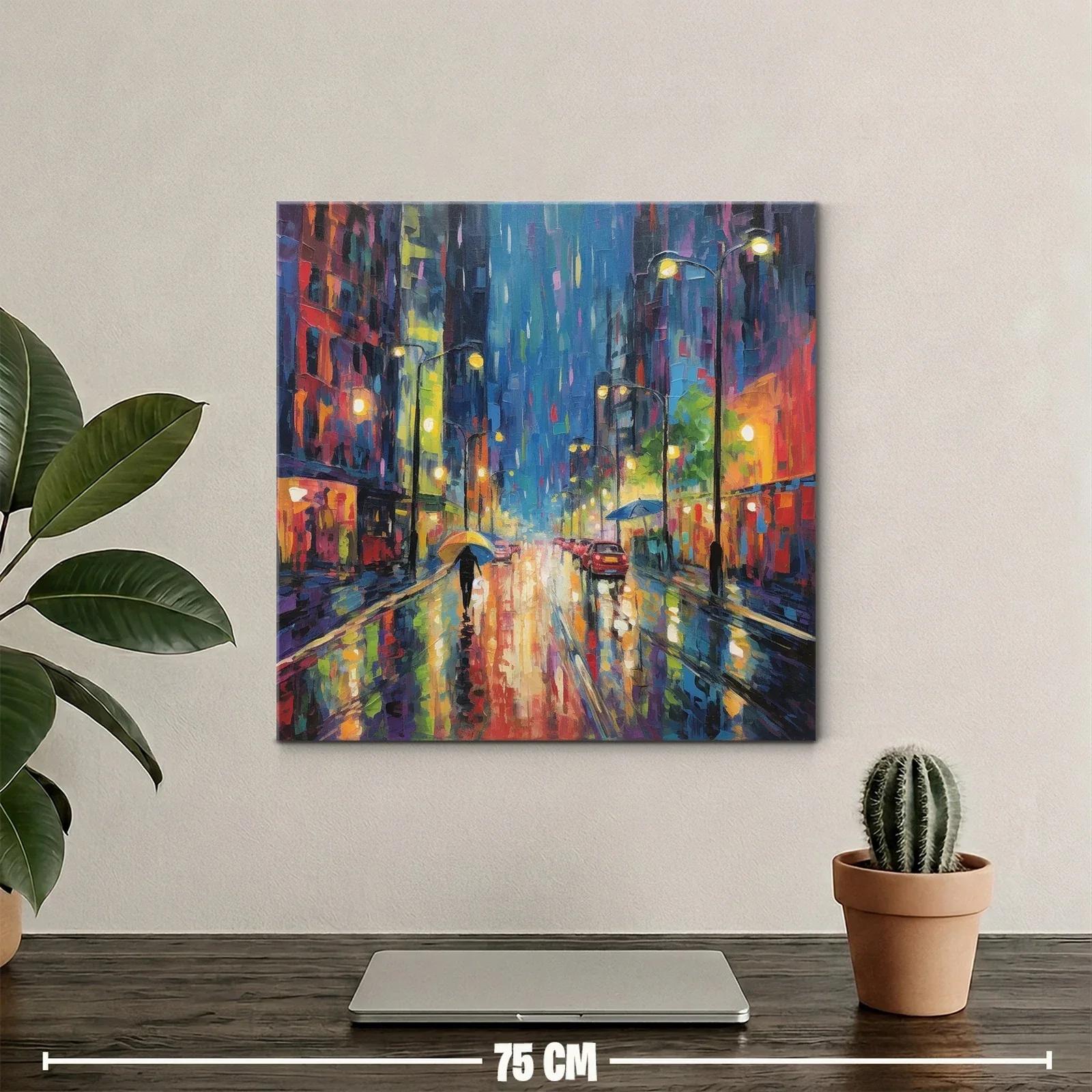 Atardecer lluvioso en ciudad iluminada con paraguas — miniatura 2