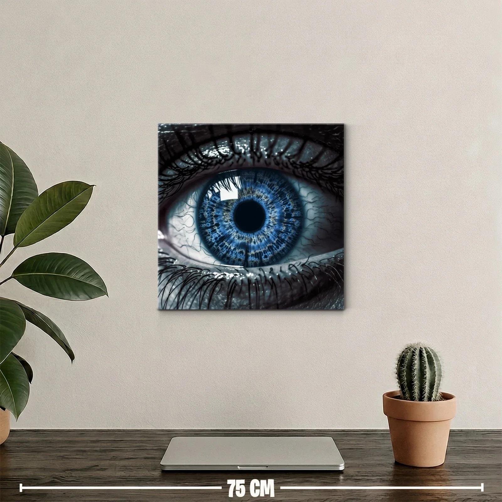 Detalle hipnótico de ojo azul en primer plano — miniatura 2
