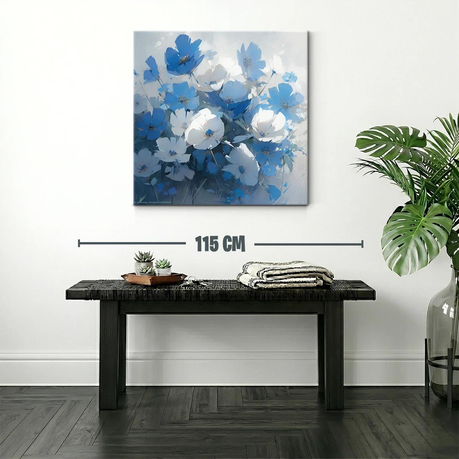Bouquet elegante de flores azules y blancas con delicadeza natural — miniatura 2