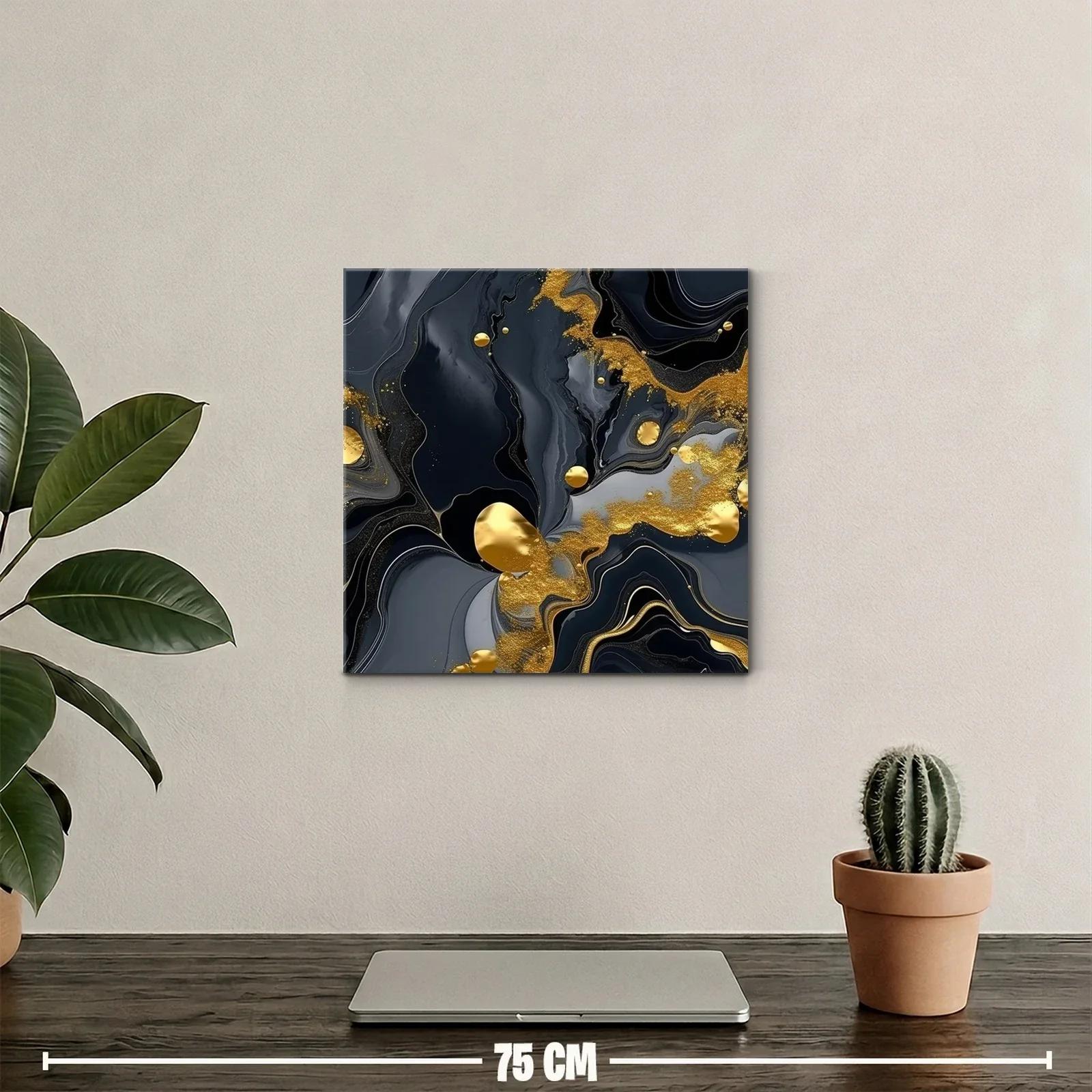 Arte abstracto con fluidez en negro y detalles dorados — miniatura 2