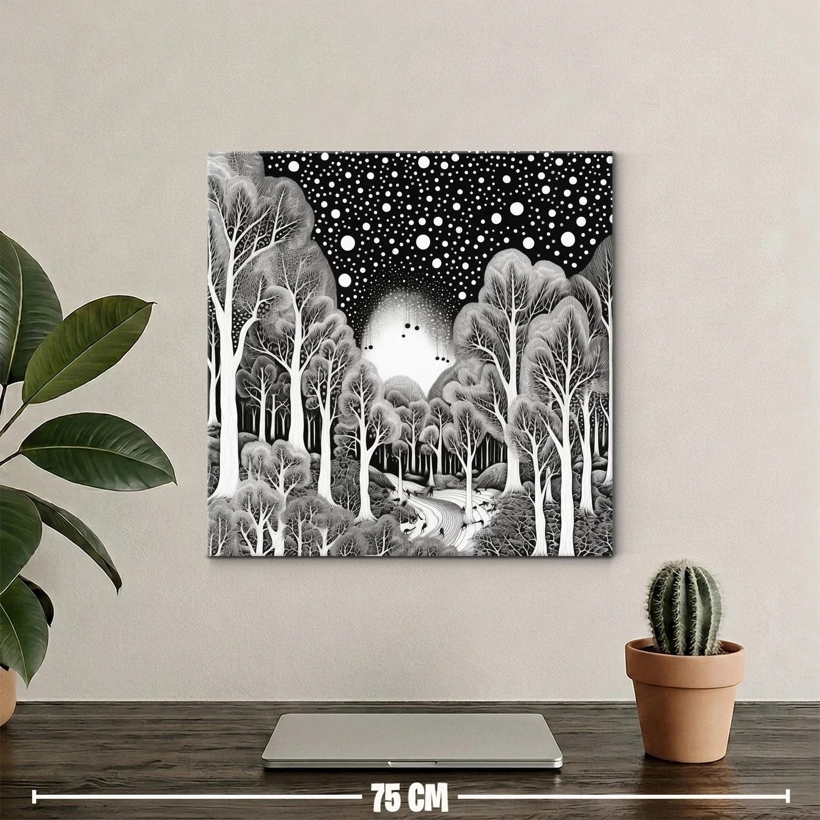Bosque mágico bajo un cielo estrellado en blanco y negro — miniatura 2