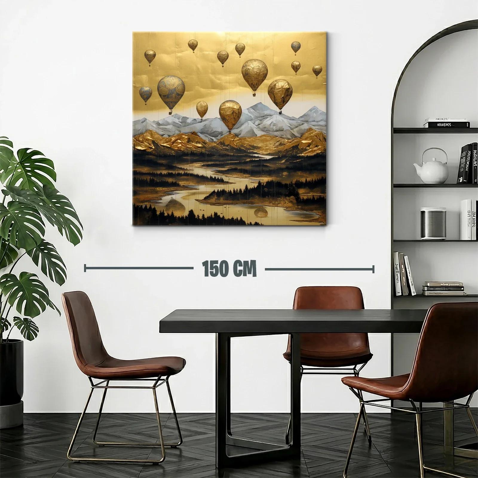 Paisaje dorado con globos aerostáticos sobre montañas — miniatura 2