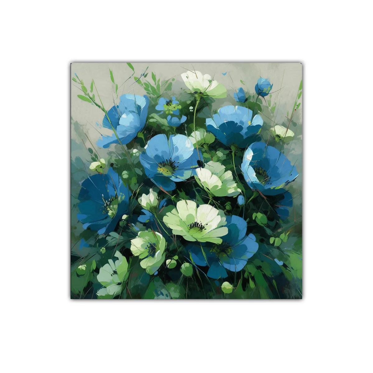 Ramo vibrante de flores azules y verdes en composición natural — imagen principal