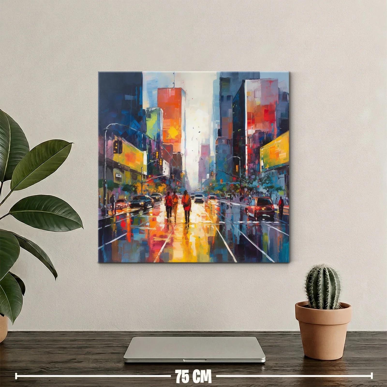 Atardecer urbano con reflejos vibrantes y figuras en la calle — miniatura 2