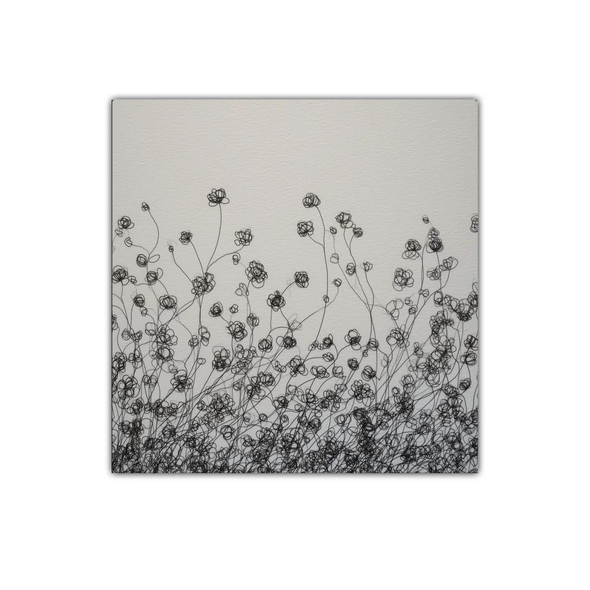 Composición floral minimalista en trazos delicados — imagen principal