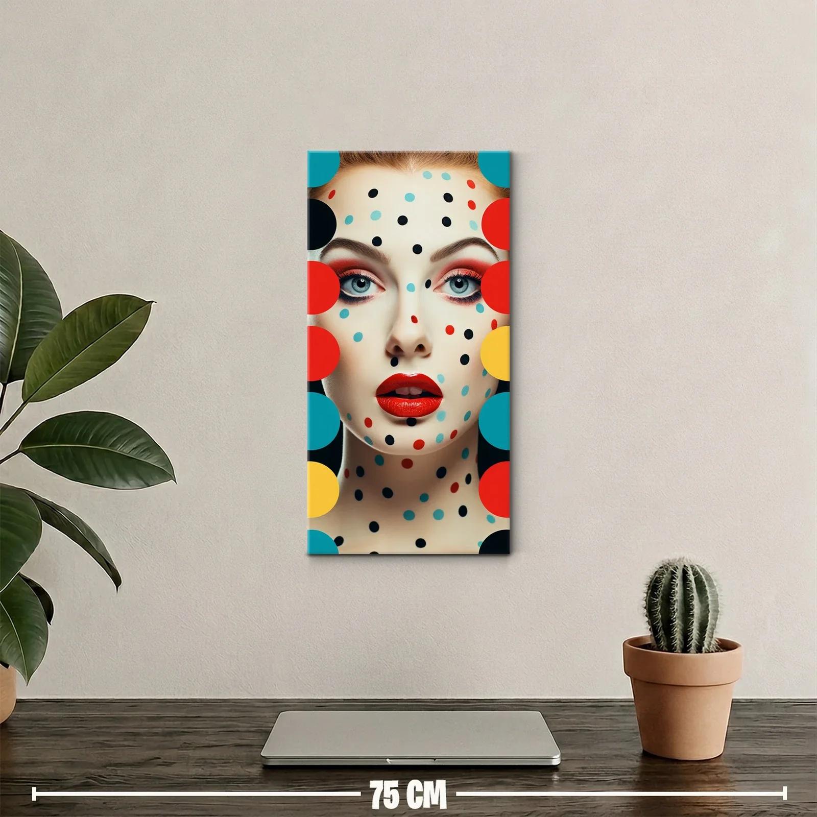Cuadro rostro de mujer con lunares de colores y labios rojos — miniatura 2