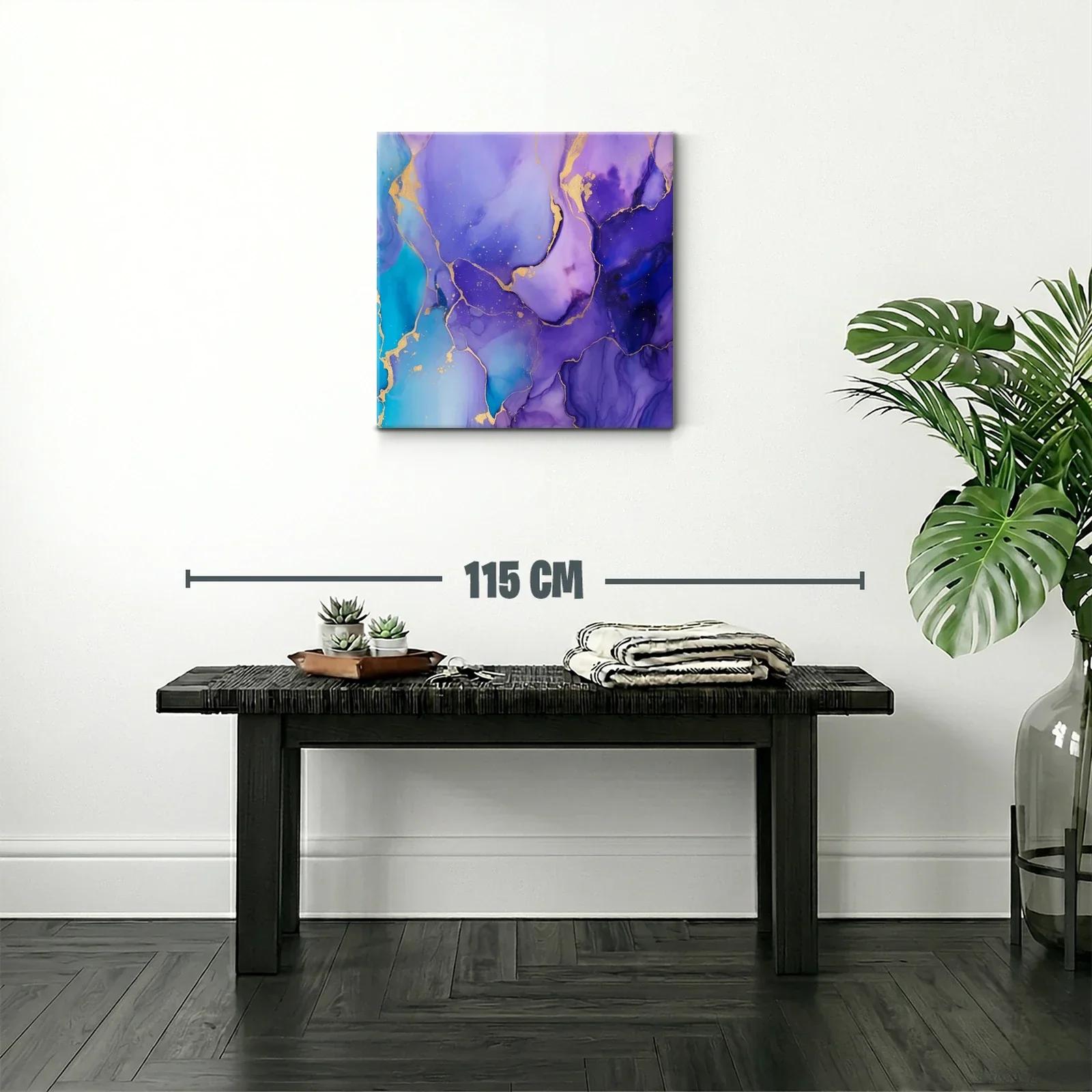 Cuadro abstracto con tonos violetas y detalles dorados vibrantes — miniatura 2