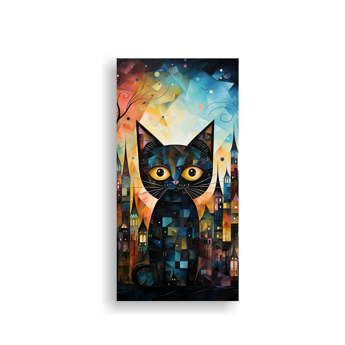Cuadro gato negro de ojos grandes con ciudad nocturna facetada