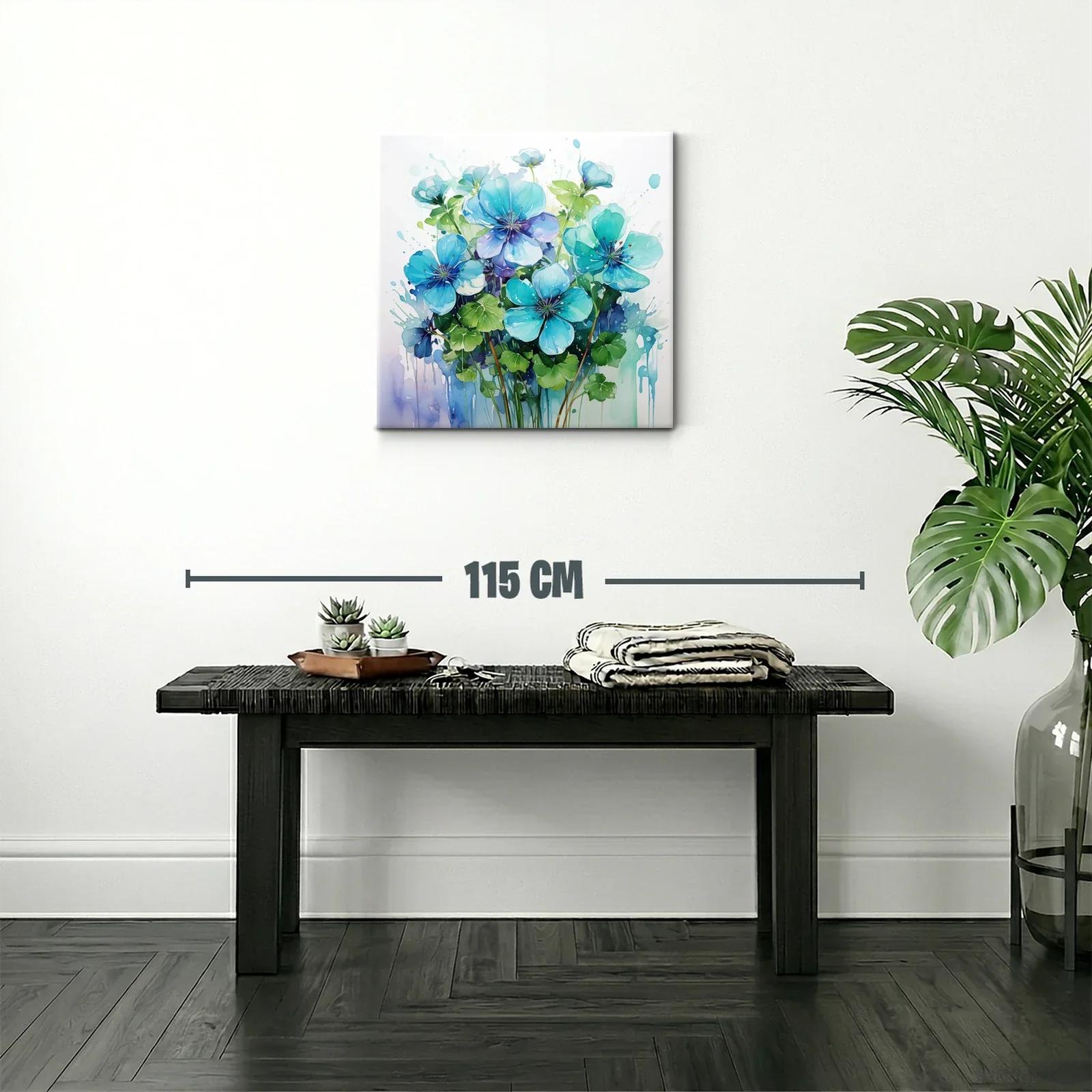 Flores azules vibrantes con hojas verdes frescas — miniatura 2