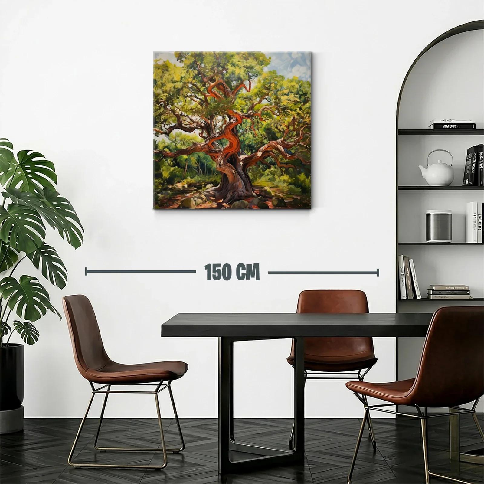 Árbol con ramas sinuosas y follaje exuberante en tonos verdes — miniatura 2