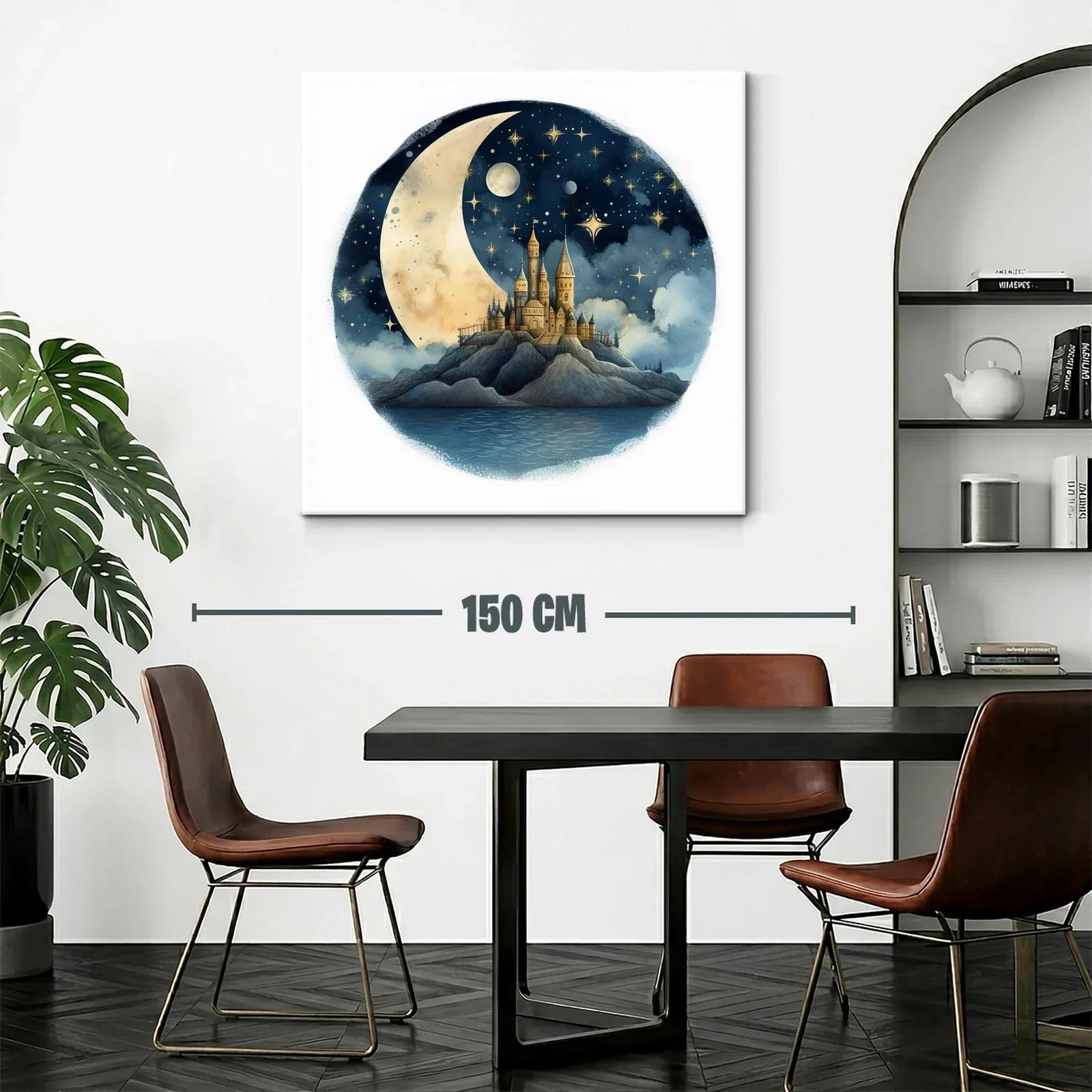 Castillo encantado bajo la luna y estrellas doradas — miniatura 2
