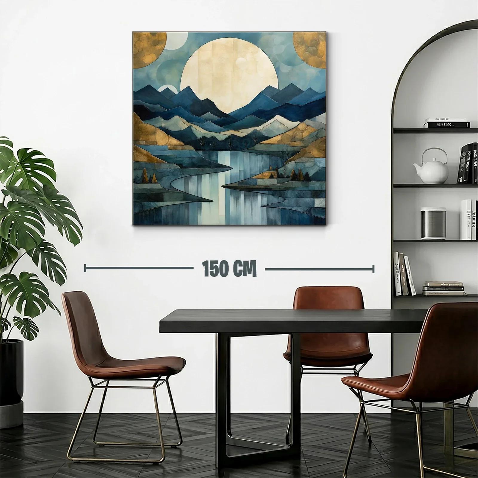 Paisaje montañoso con luna llena en tonos azul y dorado — miniatura 2