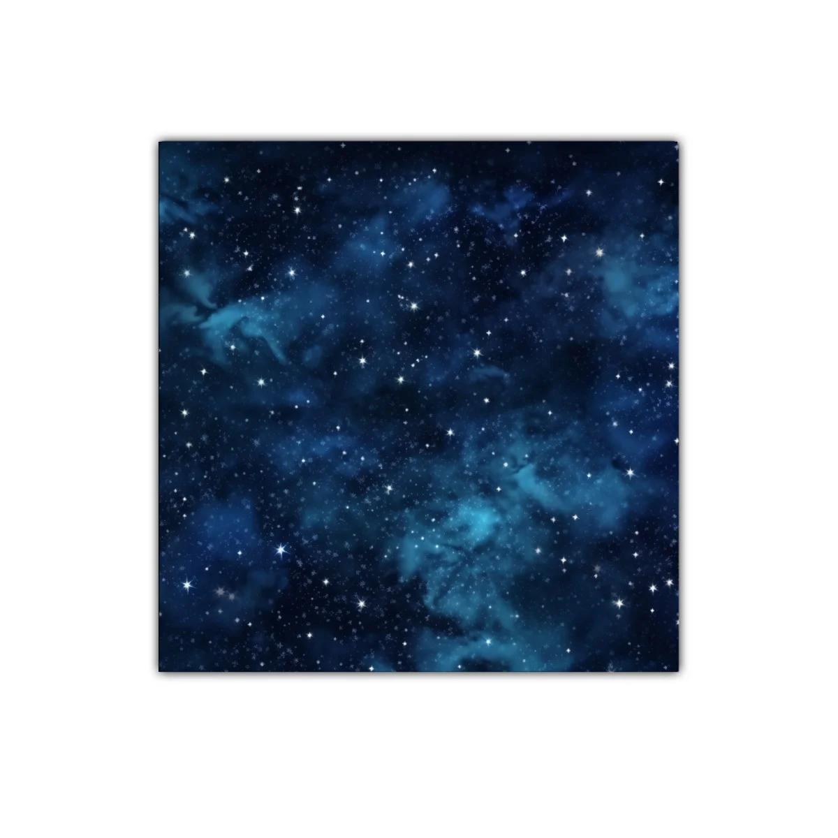 Estrellado cielo nocturno con nebulosas en tonos azules — imagen principal