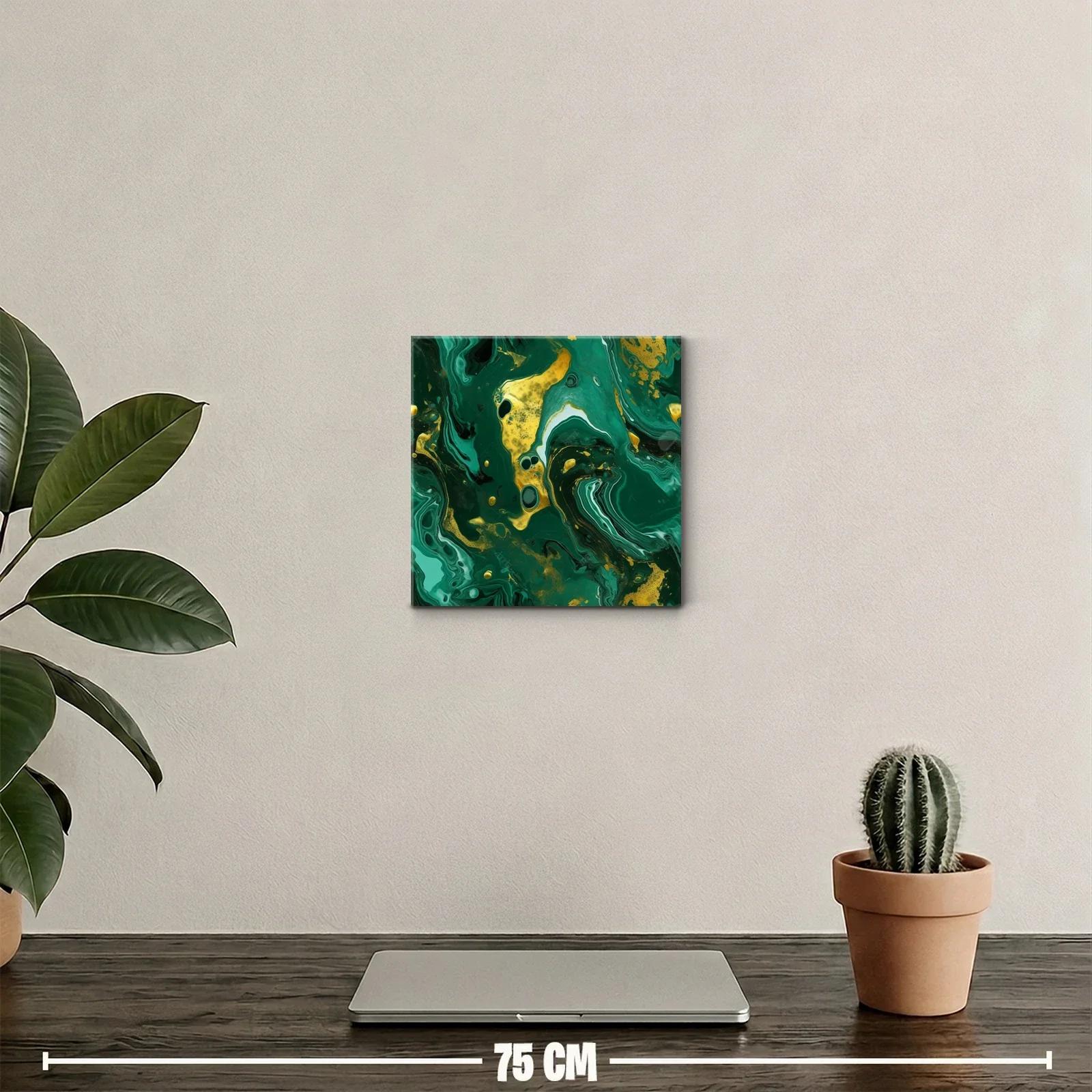 Arte Abstracto en Verde y Dorado con Movimiento Fluido — miniatura 2