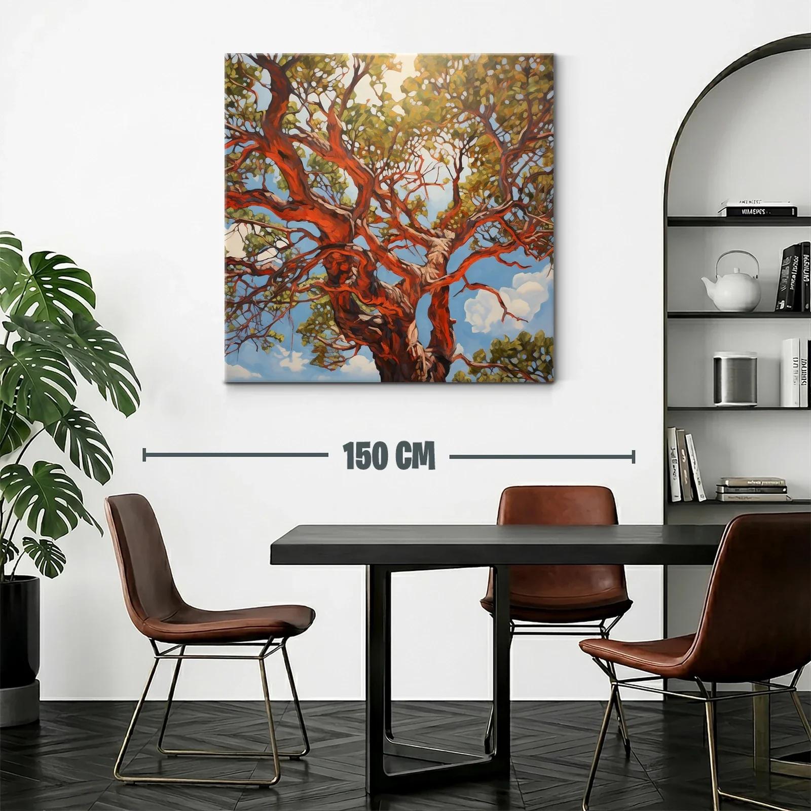 Majestuoso árbol con ramas entrelazadas bajo cielo azul — miniatura 2