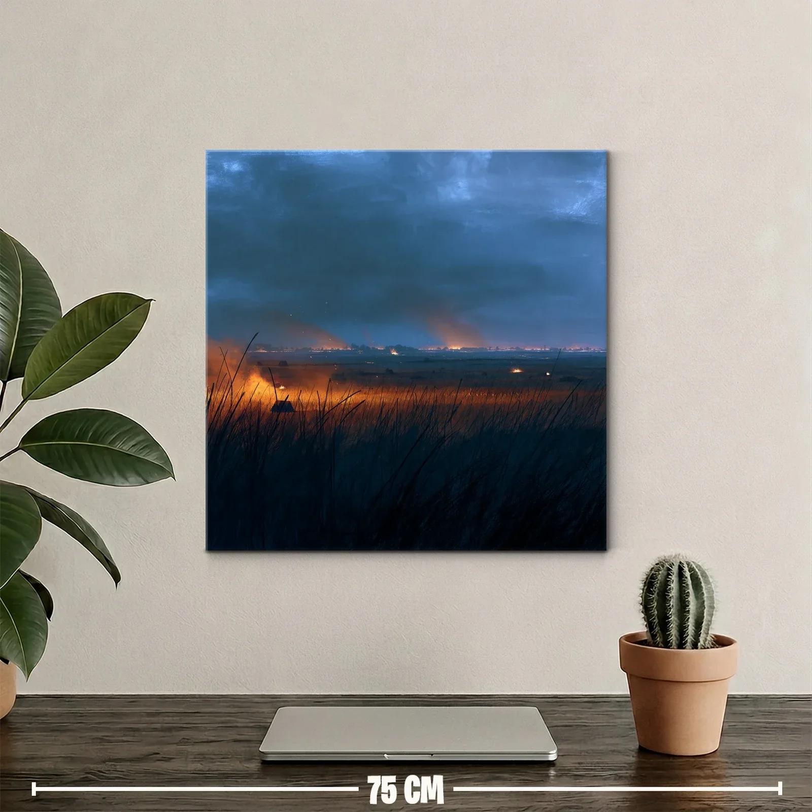 Atardecer en campos con llamas naranja y cielo azul oscuro — miniatura 2