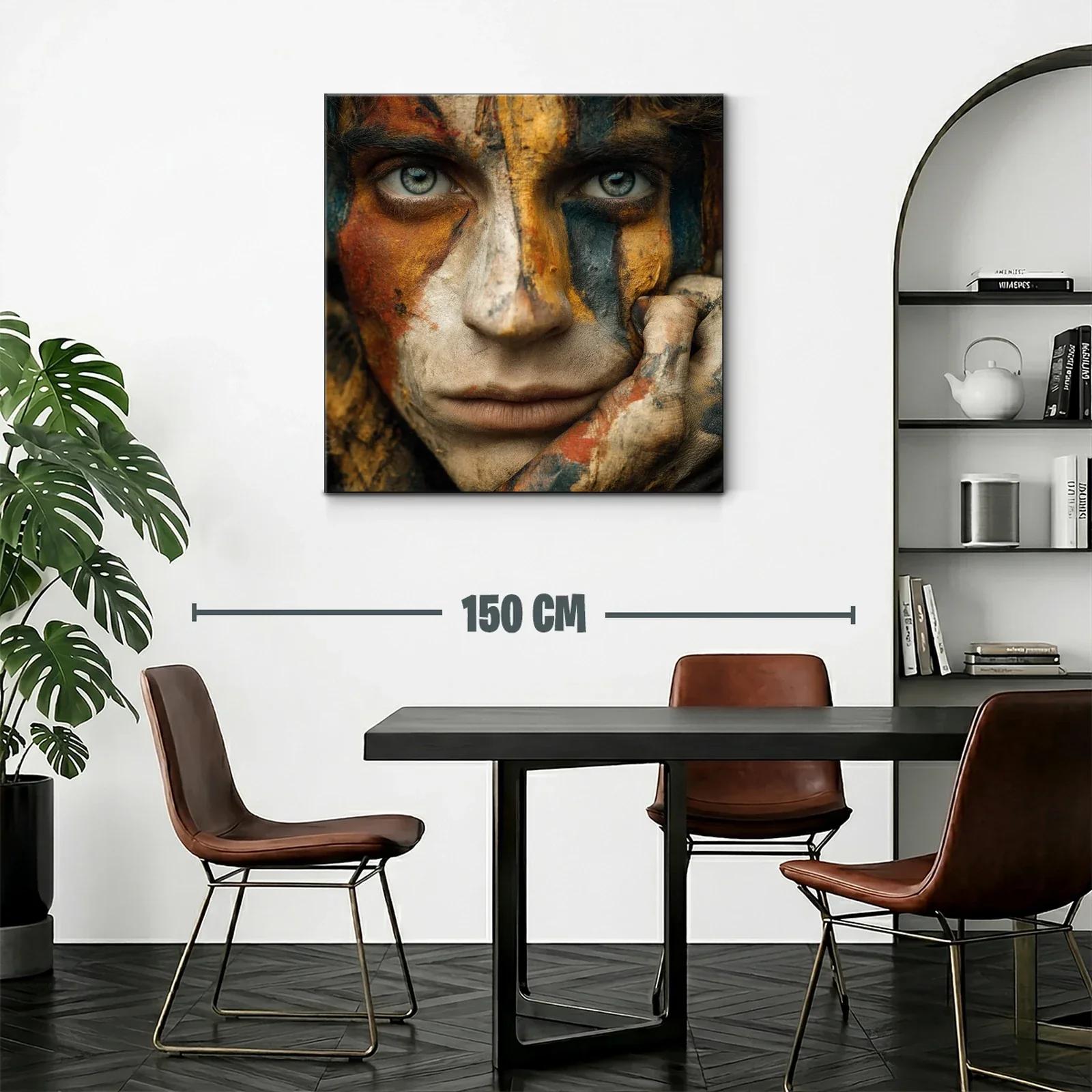 Rostro con pintura tribal en tonos tierra y azules profundos — miniatura 2
