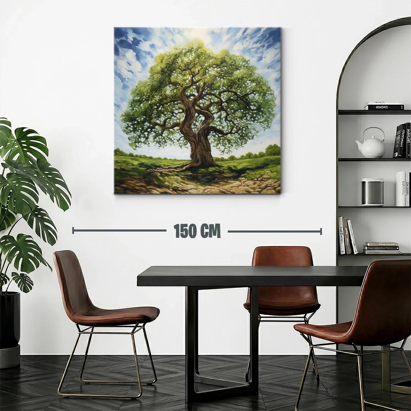 Árbol majestuoso con cielo nublado en paisaje abierto — miniatura 2