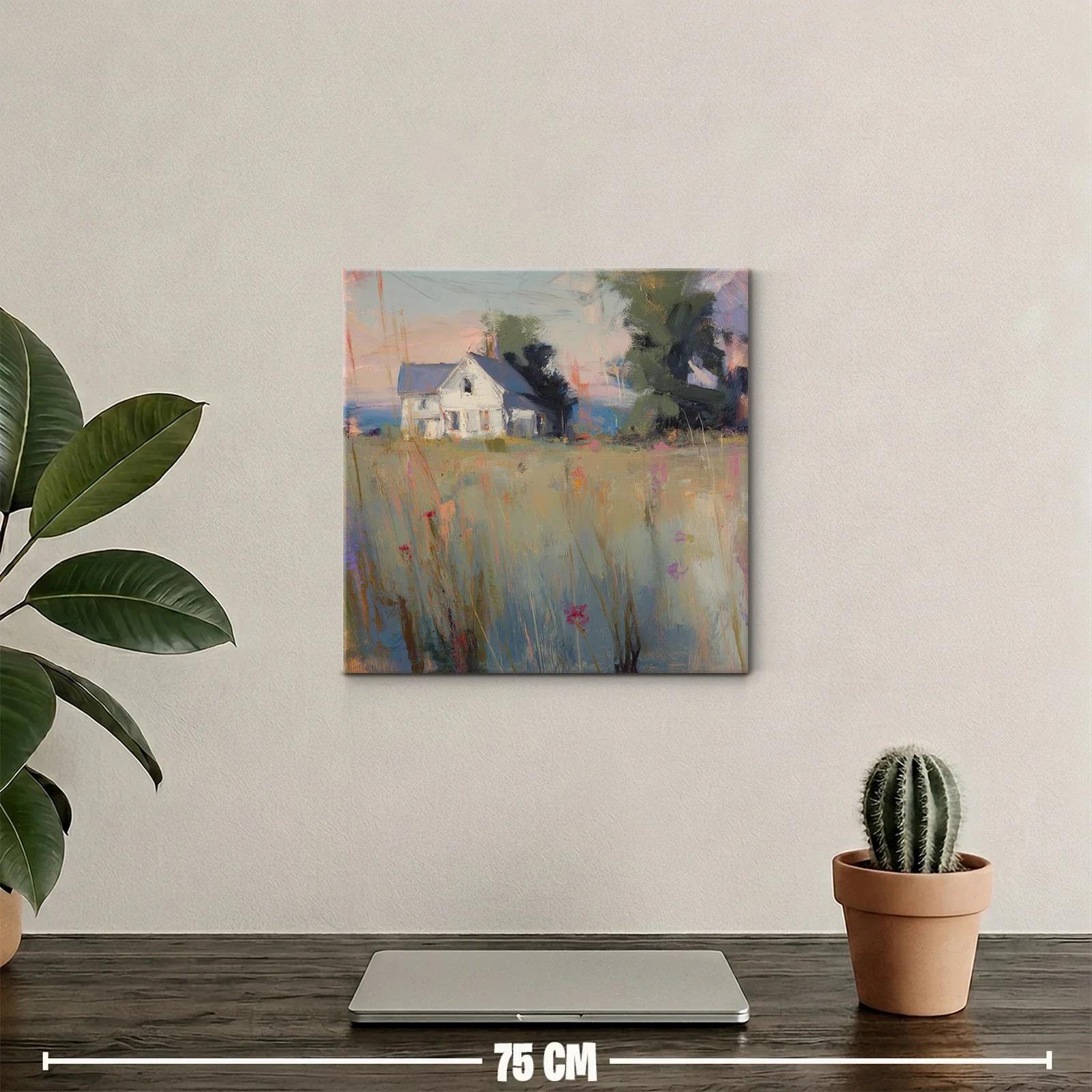 Paisaje campestre con casa blanca y pradera al atardecer — miniatura 2