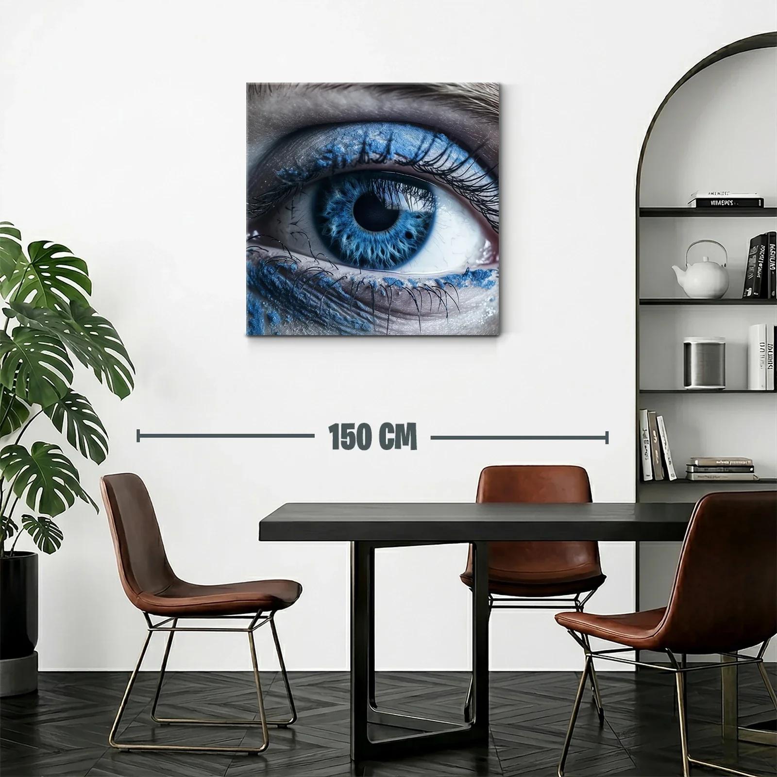 Impactante visión azul con detalles expresivos y textura — miniatura 2