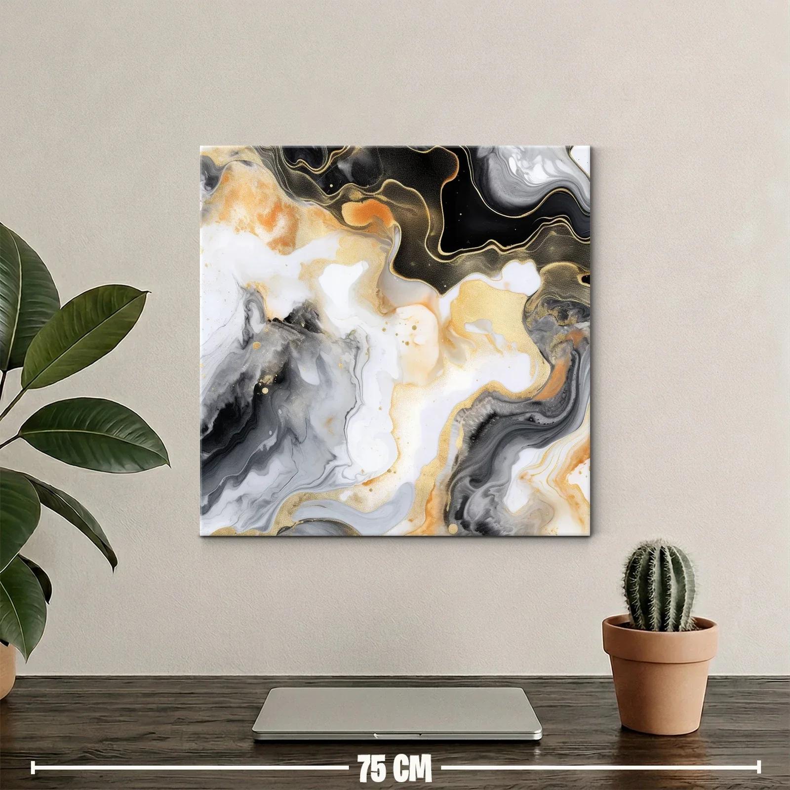 Composición abstracta con toques dorados y negros — miniatura 2
