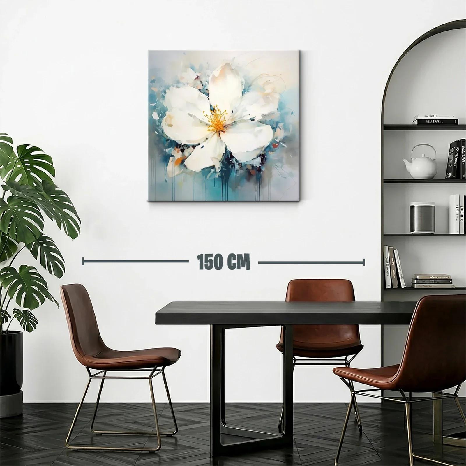 Flor blanca amplia con pinceladas suaves y tonos azules — miniatura 2