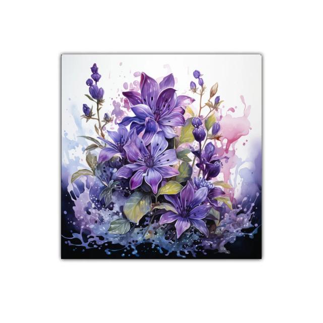 Flores violetas vibrantes con detalles en acuarela