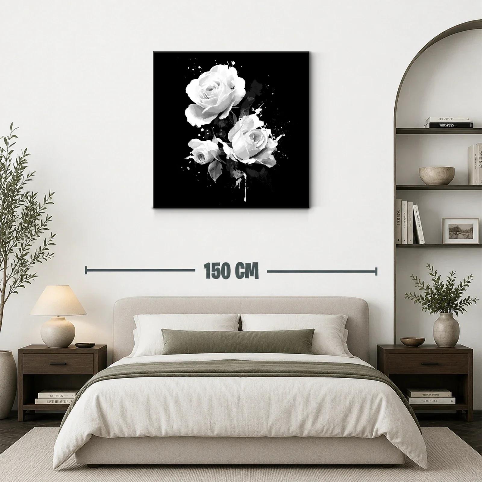 Elegancia floral en rosas blancas sobre fondo negro — miniatura 3