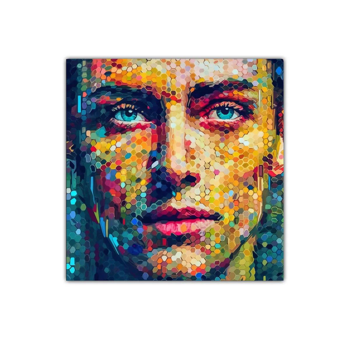 Rostro femenino con vibrante mosaico de colores — imagen principal