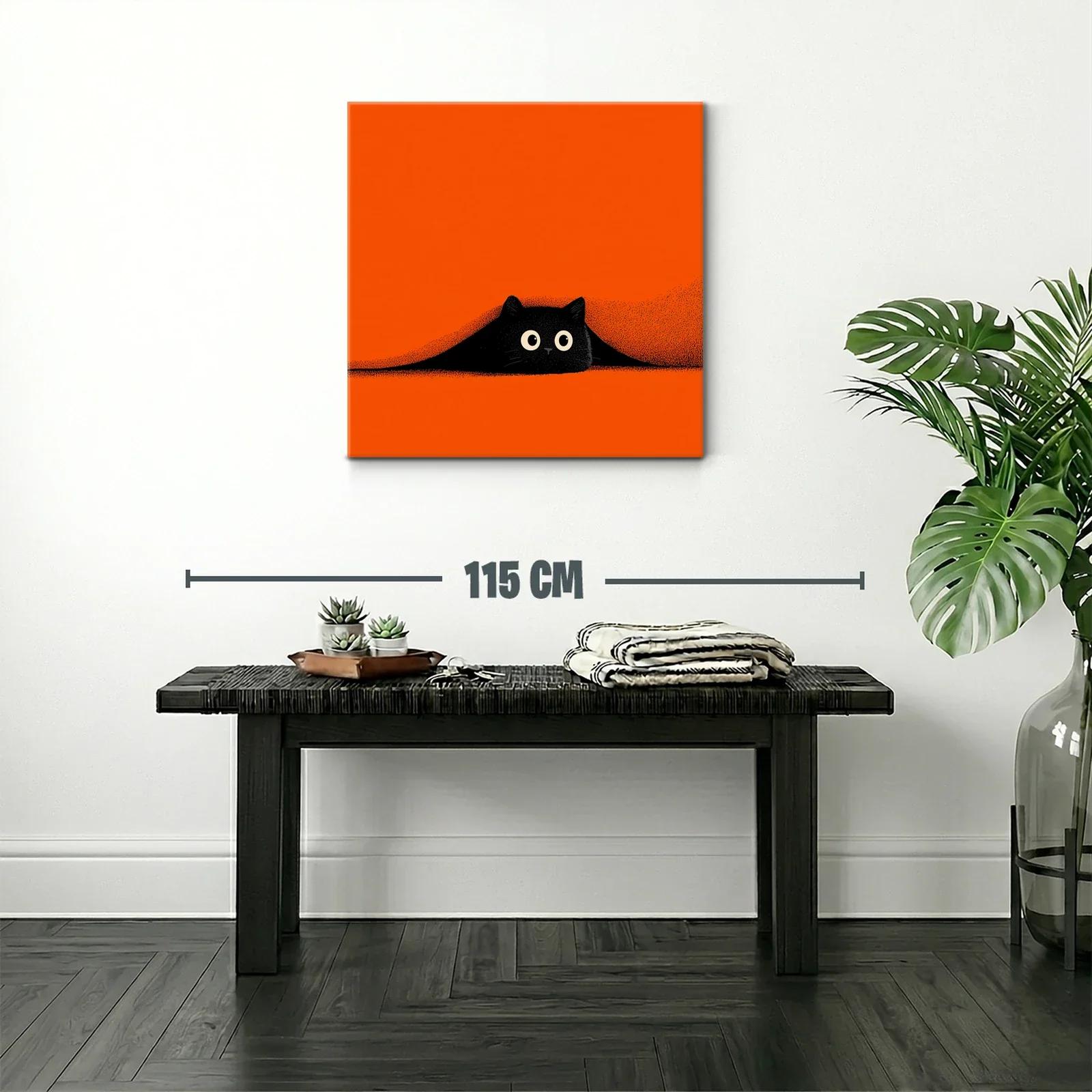 Gato negro sorprendido en fondo naranja vibrante — miniatura 2