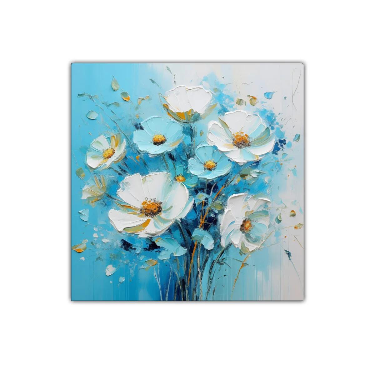 Cuadro floral con delicadas flores blancas y fondo azul