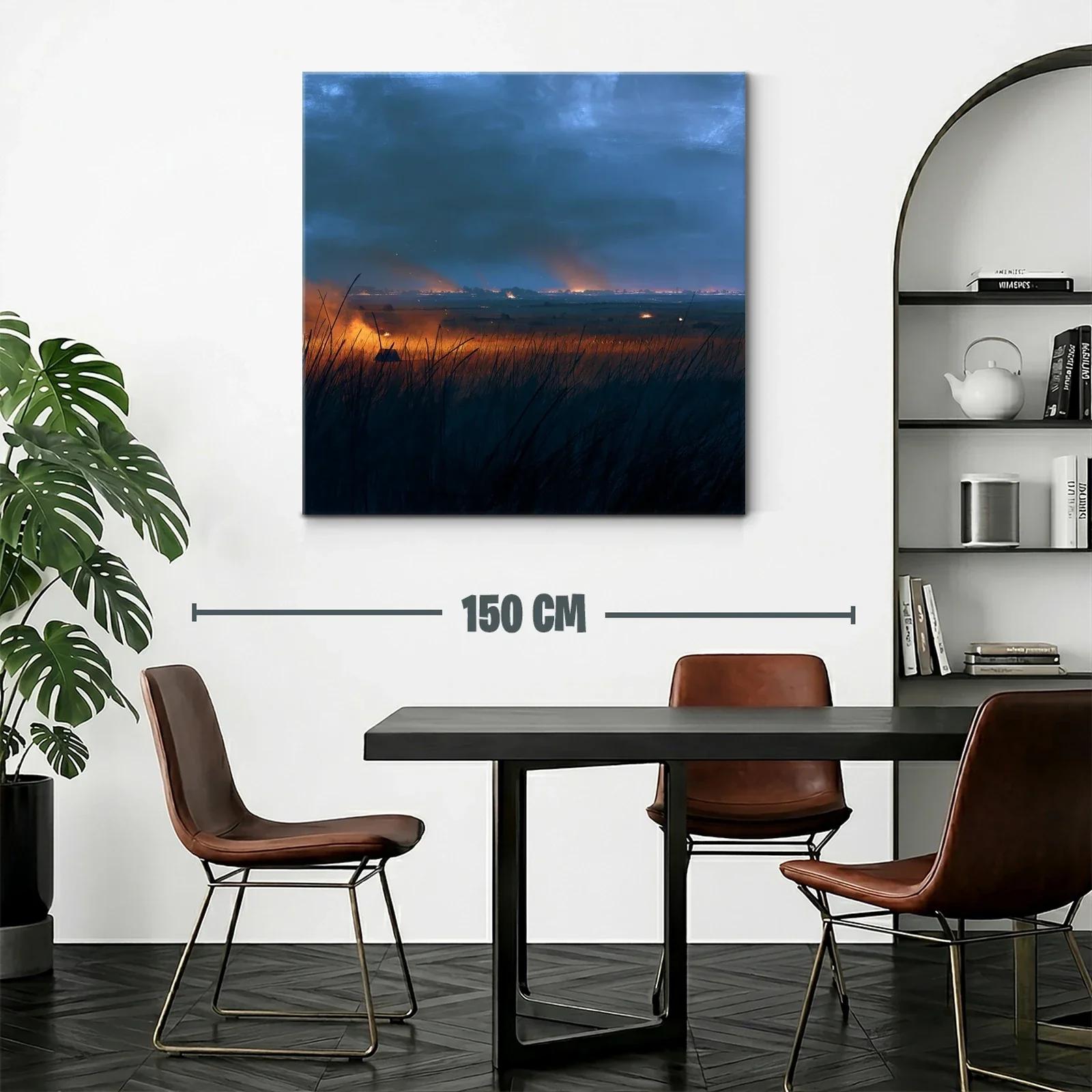 Atardecer en campos con llamas naranja y cielo azul oscuro — miniatura 2