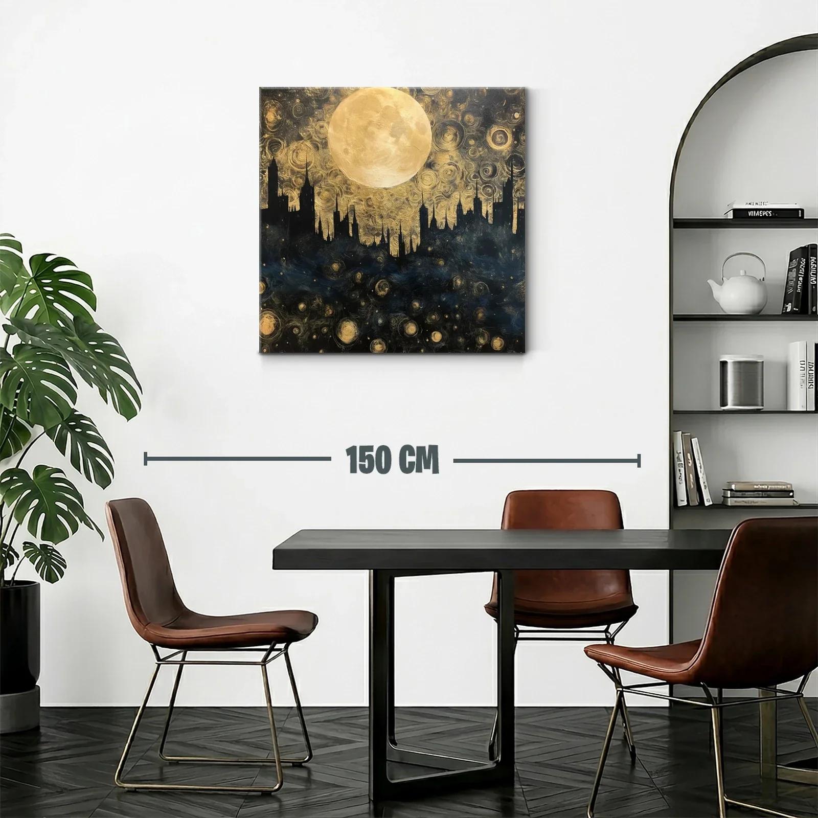 Paisaje urbano nocturno con luna llena brillante — miniatura 2