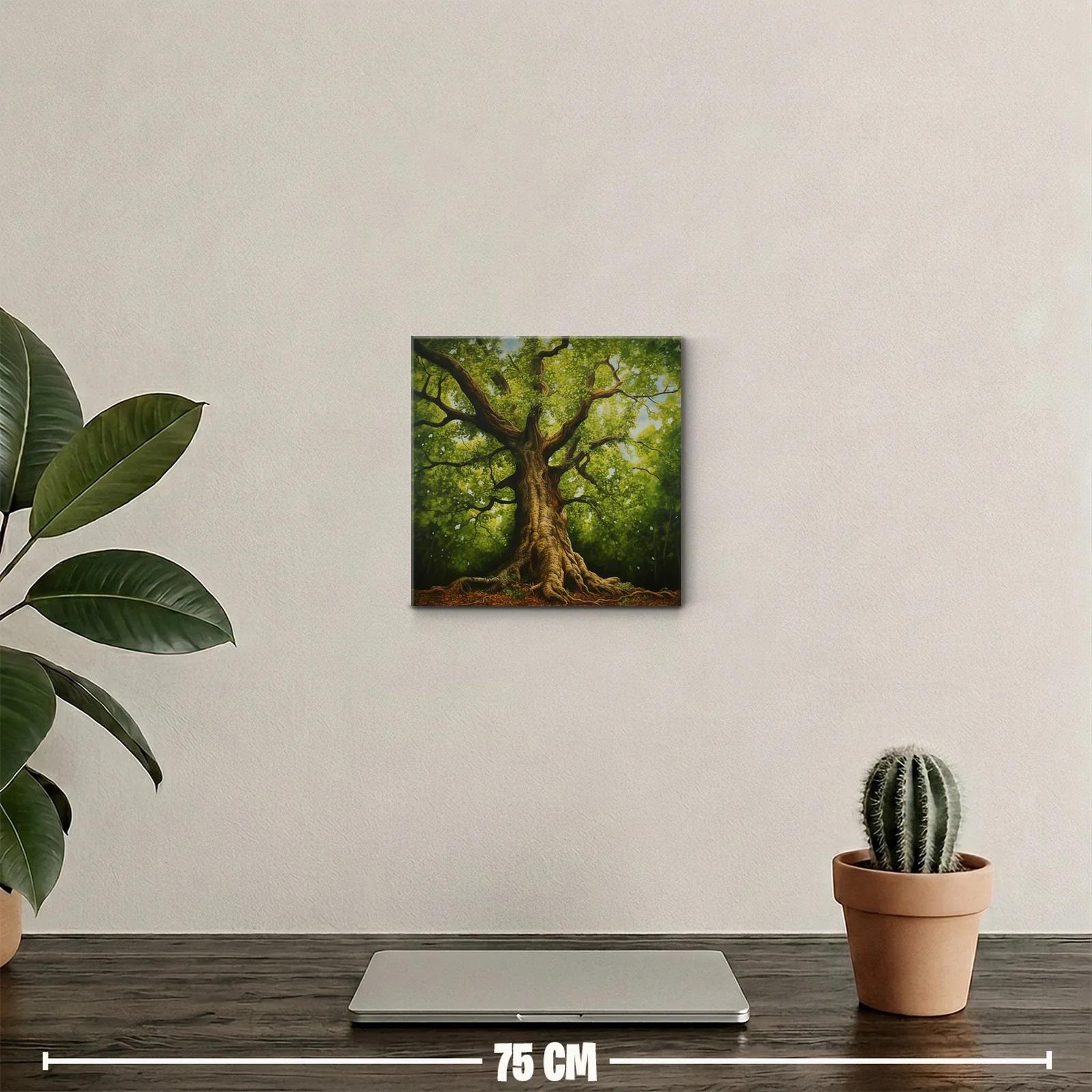 Imponente árbol centenario en exuberante bosque verde — miniatura 2