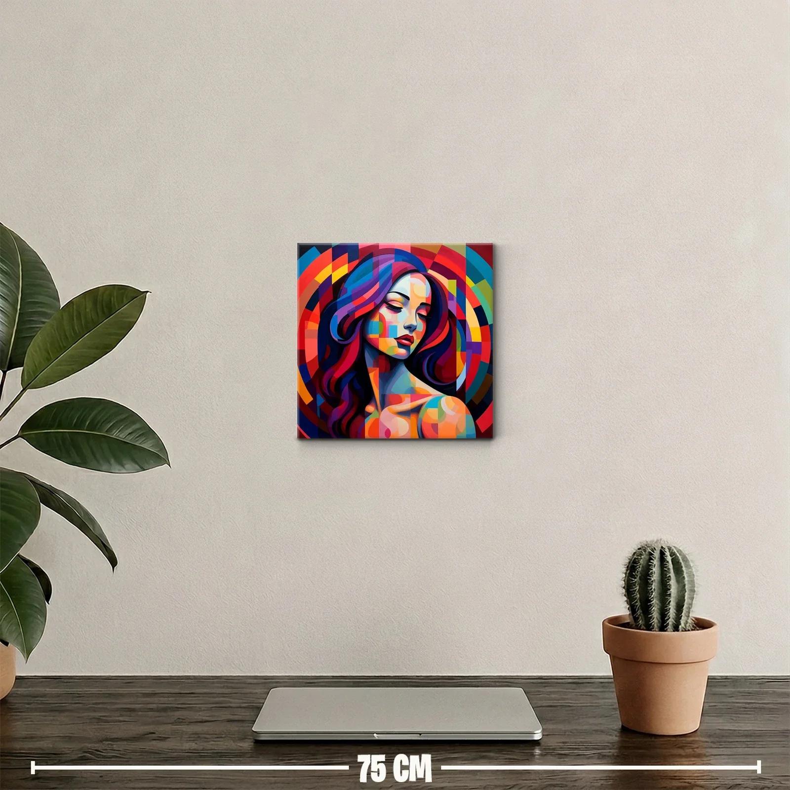 Rostro femenino en vibrantes formas geométricas coloridas — miniatura 2
