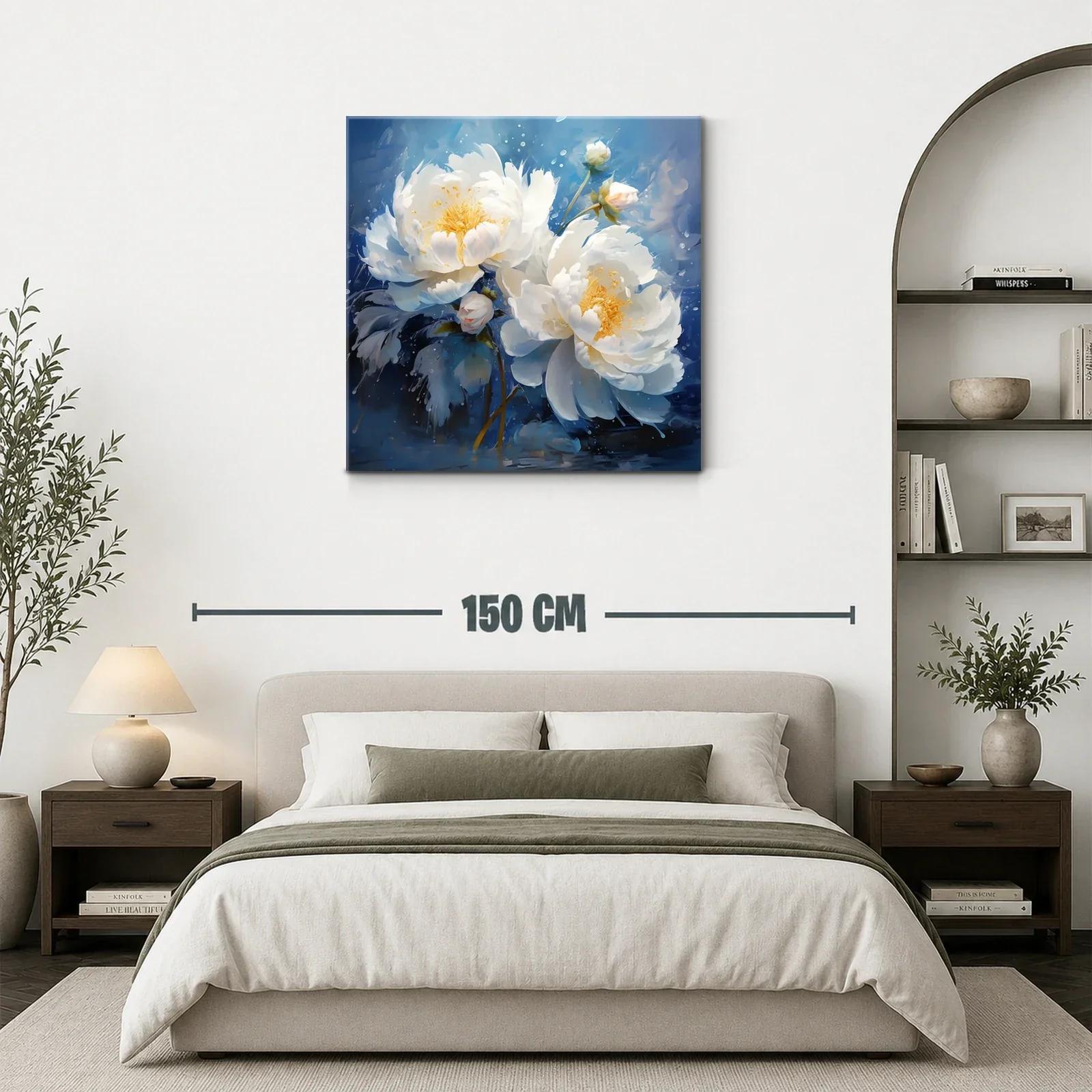 Flores blancas delicadas sobre fondo azul vibrante — miniatura 3
